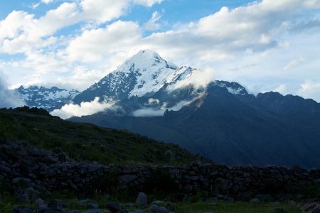 Trek & Climb: Nevado Veronica (5,893m) – 10 Days